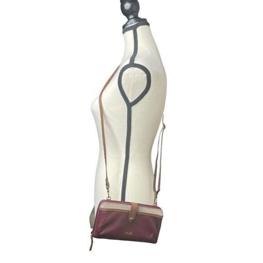 The Sak Iris Large Smartphone Crossbody Bag Mahogany Leather All In One‎
